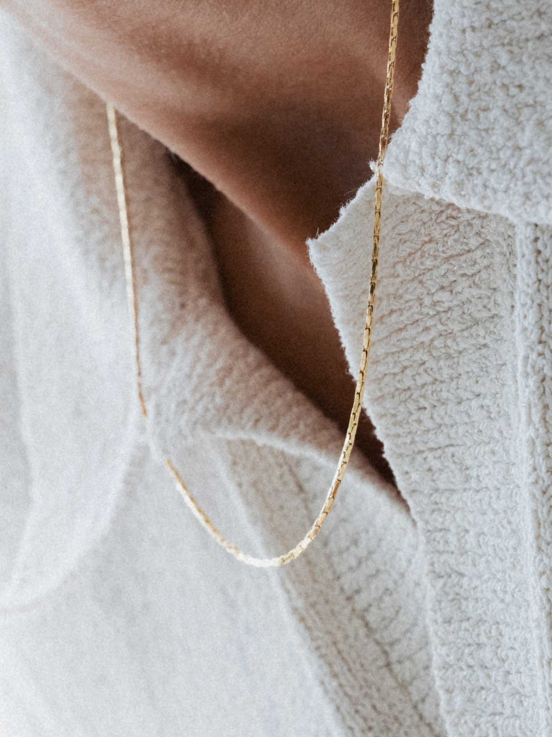 WIRE CHAIN NECKLACE