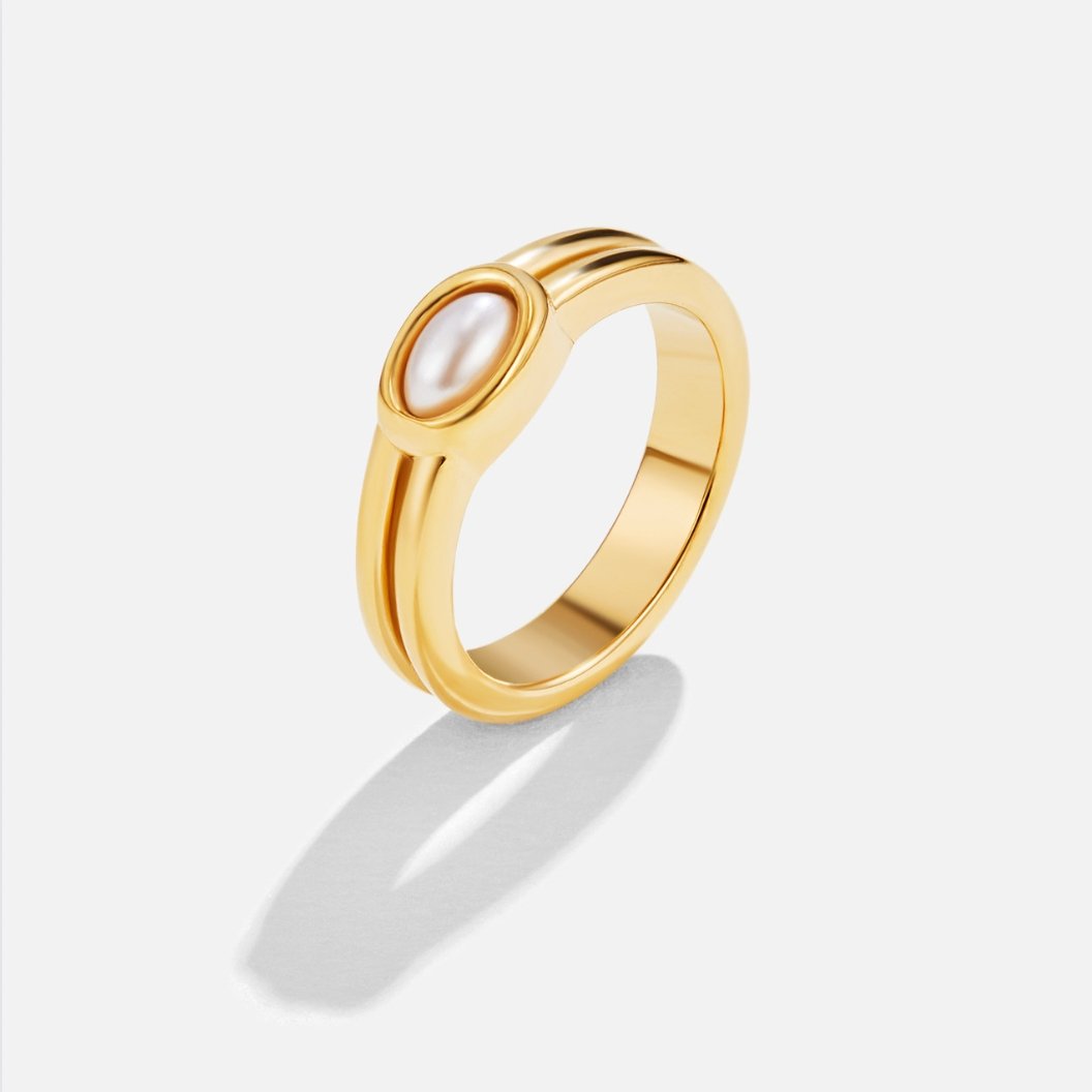 Chunky Pearl Gold Ring