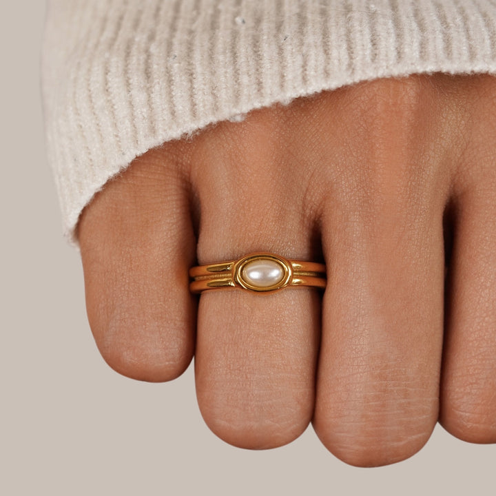 Chunky Pearl Gold Ring