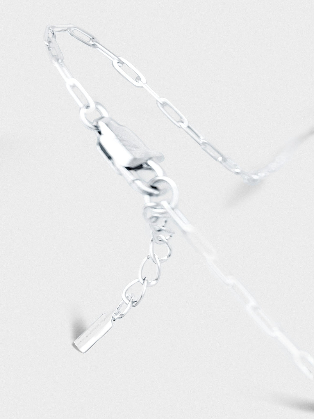 CLIP CHAIN BRACELET IN SILVER