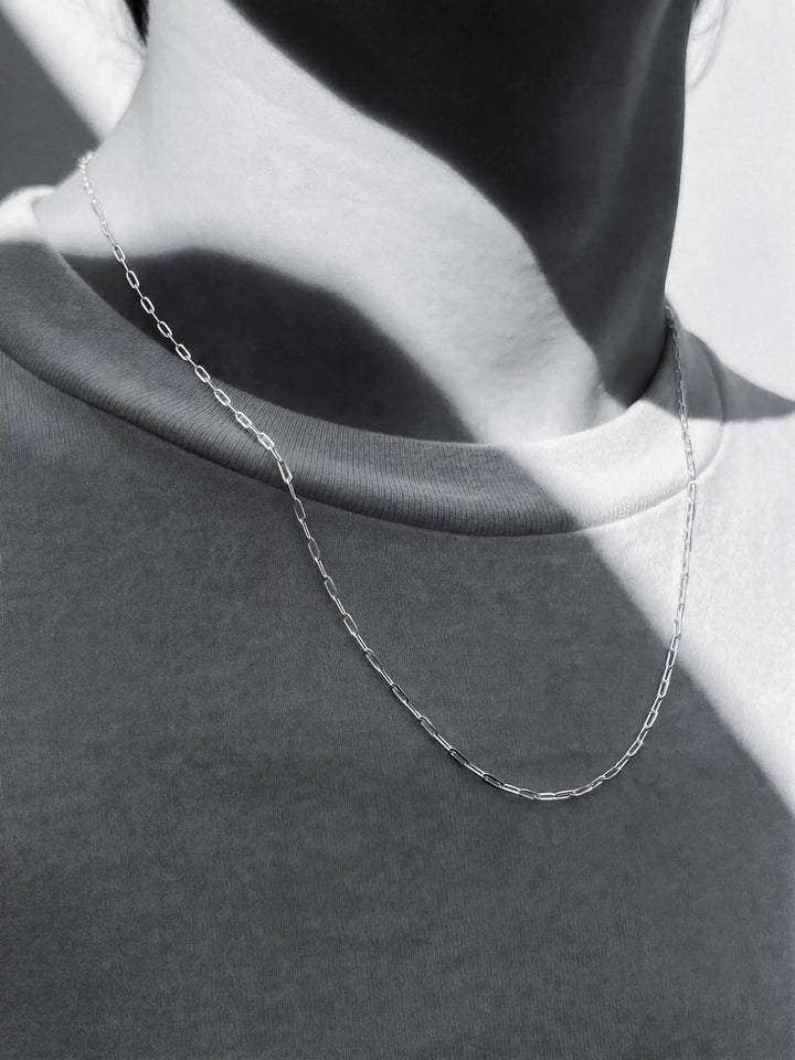 CLIP CHAIN NECKLACE IN SILVER