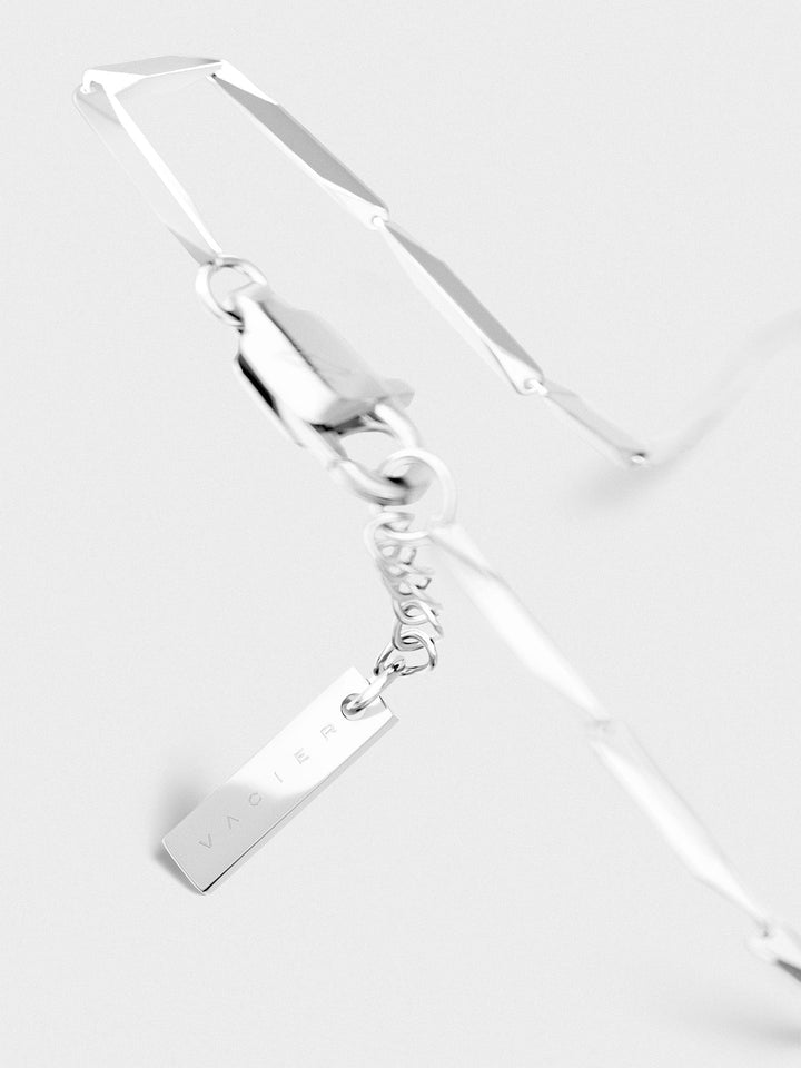 LINEAR CHAIN BRACELET
