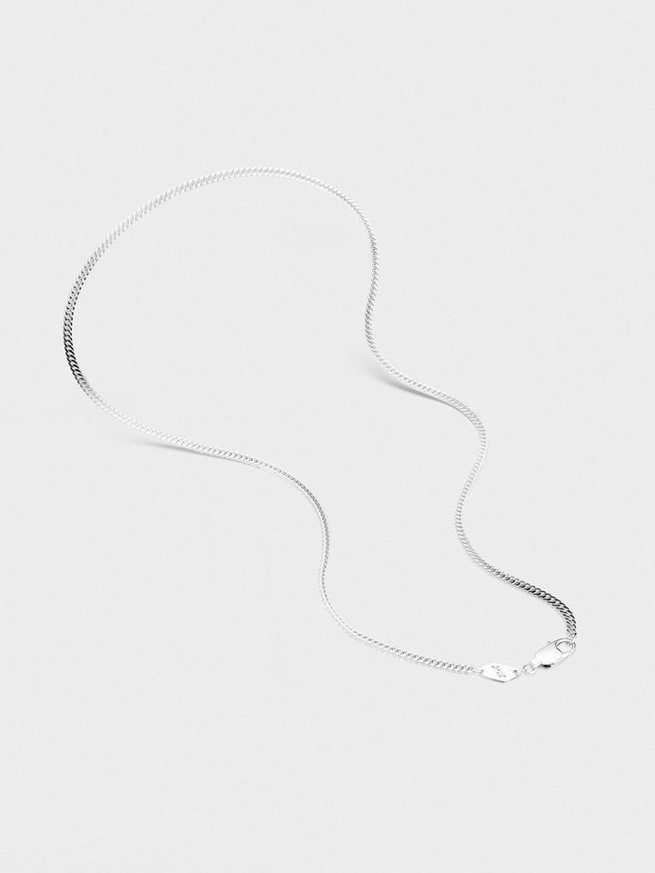MINIMAL CHAIN NECKLACE