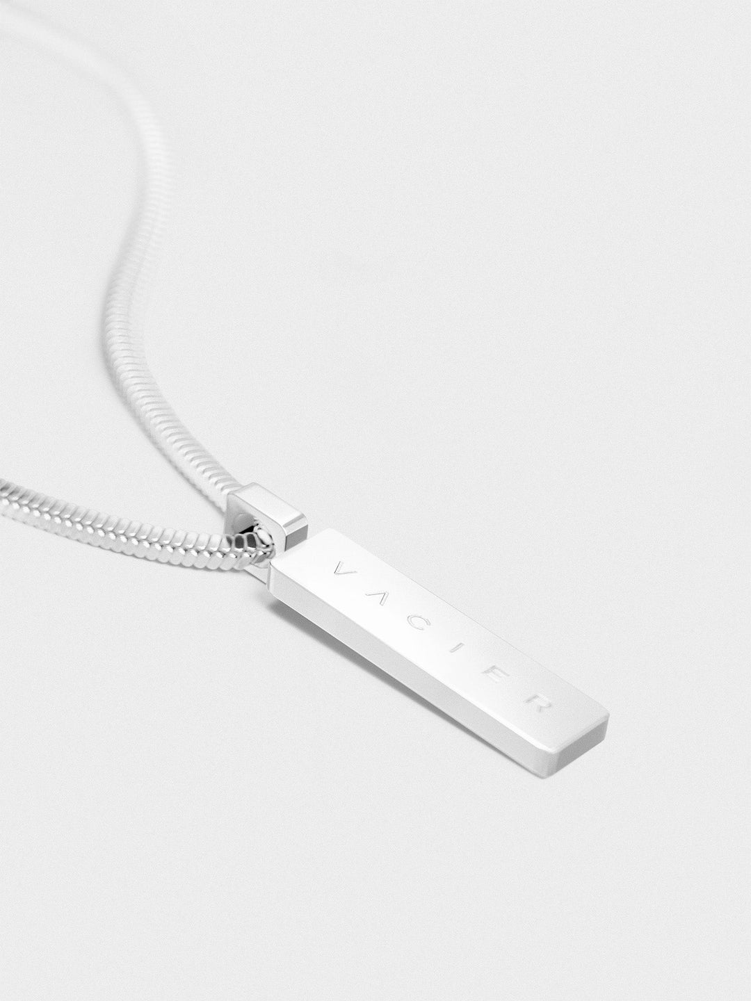 SQUARE PENDANT NECKLACE
