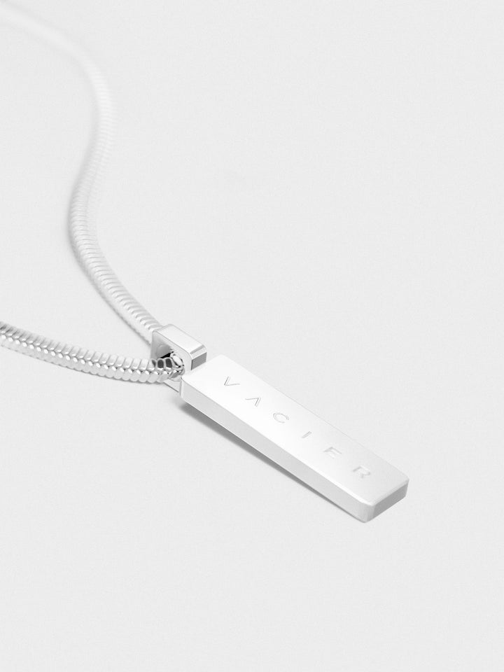 SQUARE PENDANT NECKLACE