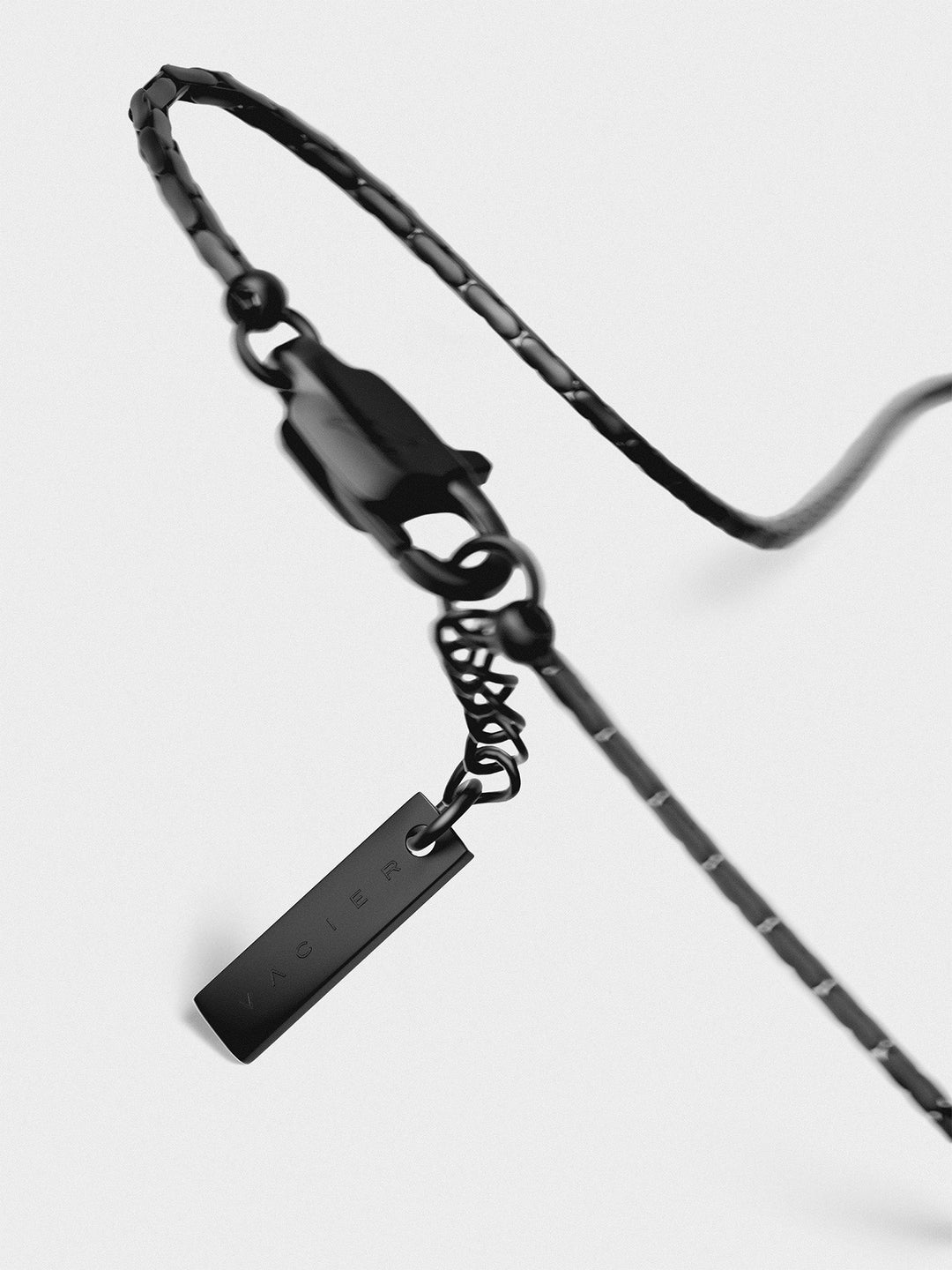 WIRE CHAIN BRACELET