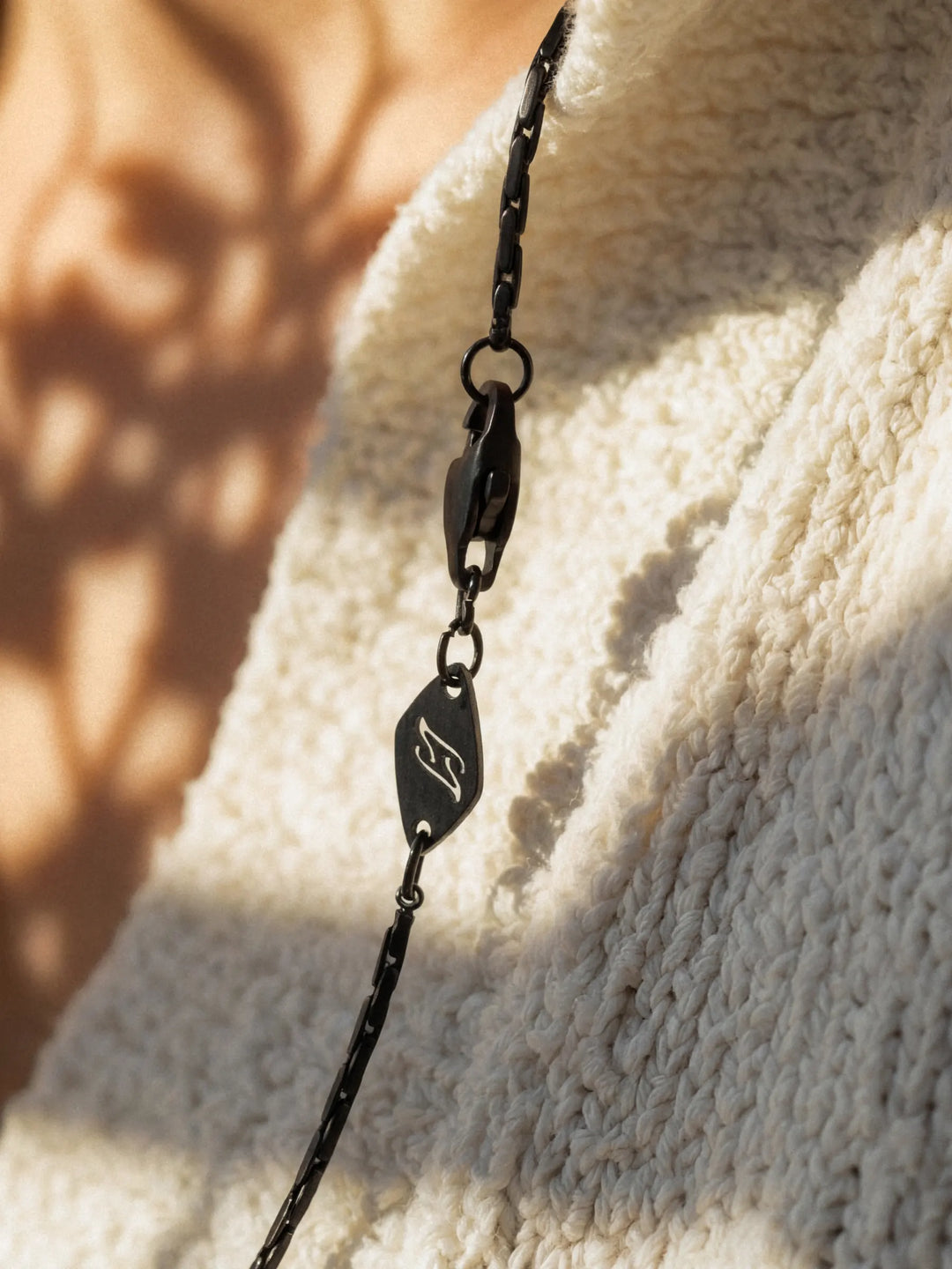 WIRE CHAIN NECKLACE
